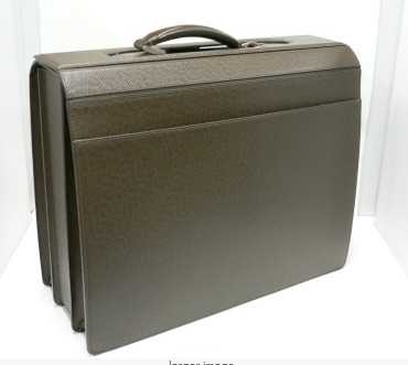 Cheap Fake Louis Vuitton Taiga Leather Pilot Case M30028 - Click Image to Close